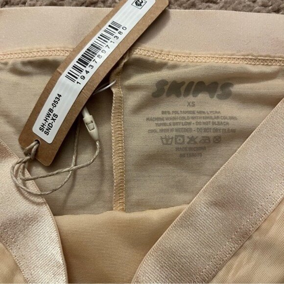 SKIMS XS Barely There High-Waisted Brief Sand Cream NWT - Picture 3 of 4